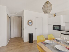 Dining - 300 m from the beach – Apart for 4 with balcony (Fouesnant)