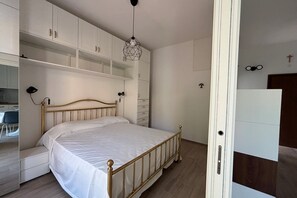 2 bedrooms - CN015 - Cesenatico, new two-room apartment with air conditioning (Cesenatico)