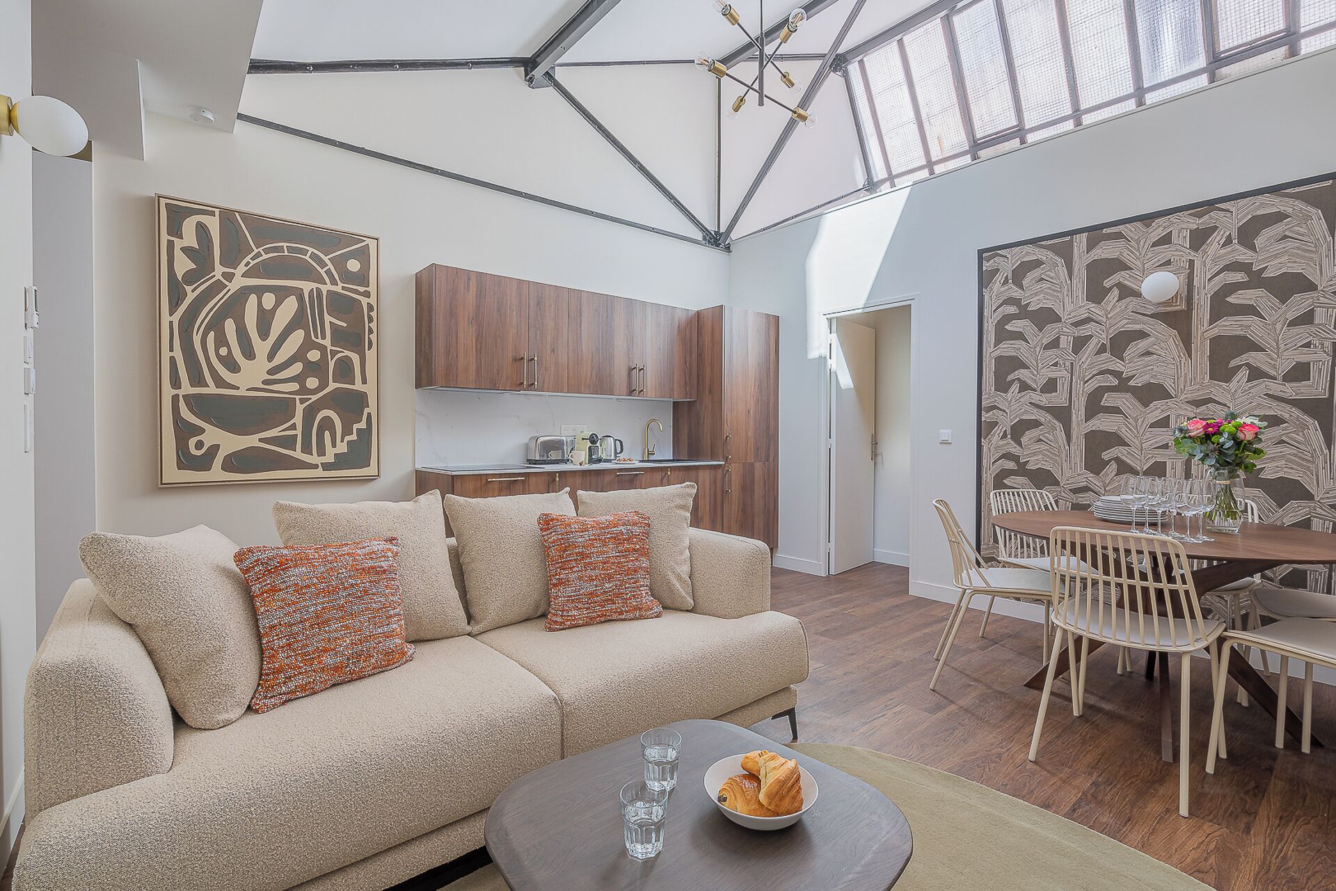 Blackout curtains, iron/ironing board, free WiFi