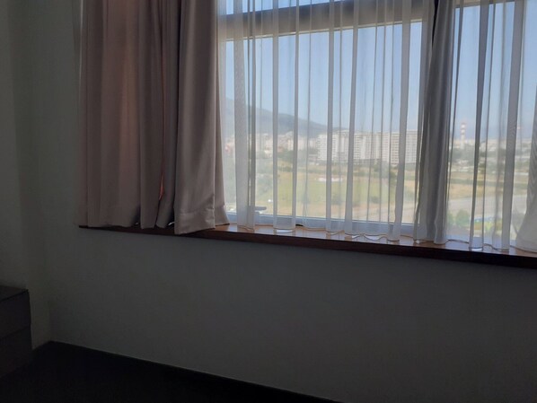 Basic Single Room, City View | Free WiFi
