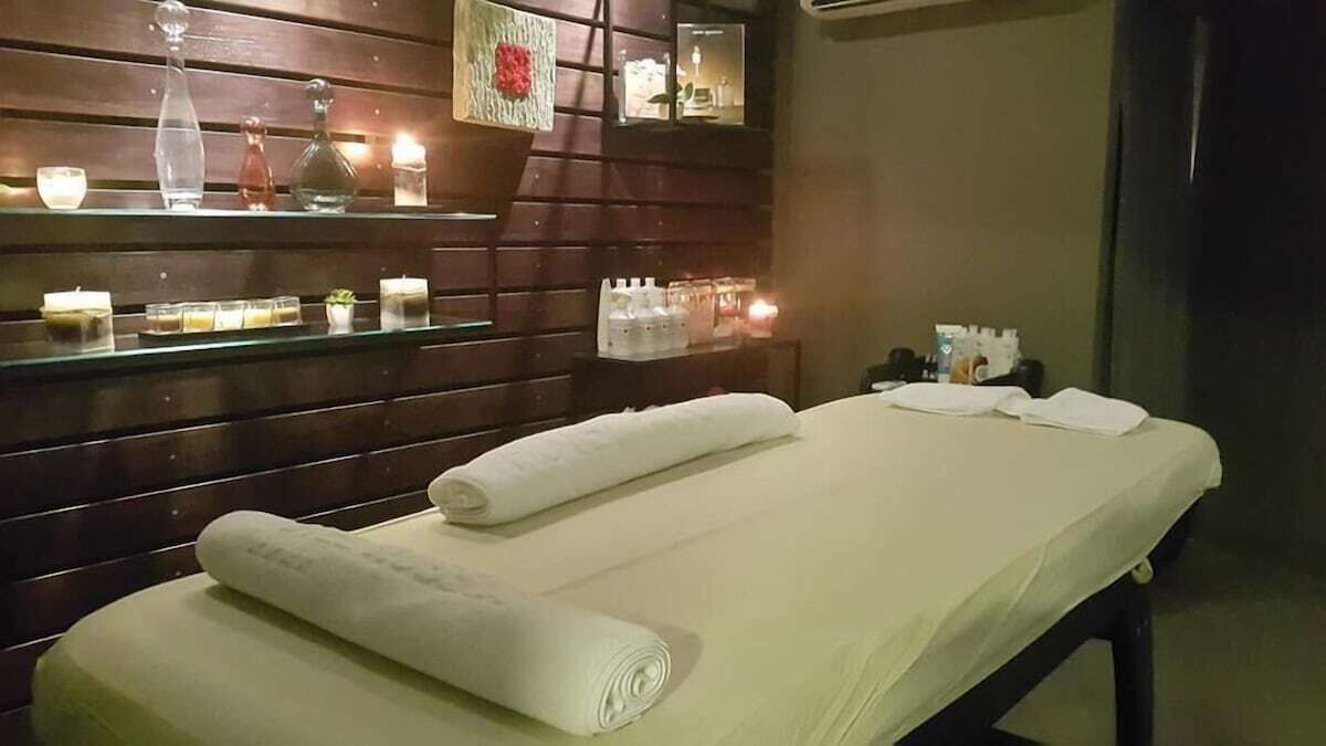 深層組織按摩、瑞典式按摩、運動按摩、按摩服務