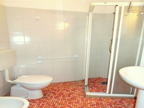 Leilighet, 1 soverom, balkong, byutsikt | Bad