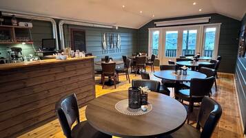 Frokostbuffé hver dag (NOK 140 per person)