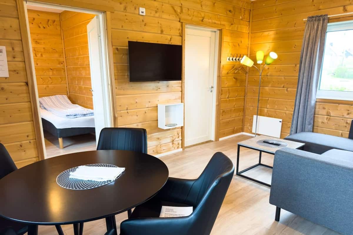 Superior Apartment, 2 Bedrooms, Kitchen, Sea View | WiFi (free), bed sheets