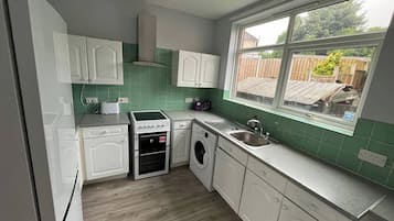 Tủ lạnh, lò vi sóng, lò nướng, bếp nấu