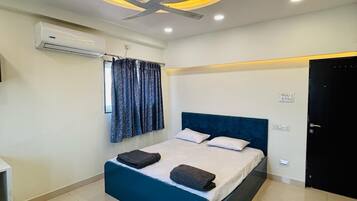 6 chambres, fer et planche à repasser, Wi-Fi