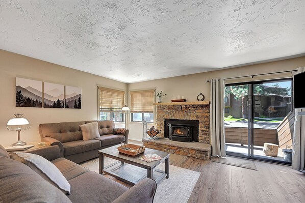 TV - Wildflower 11- Pet Friendly, Close to Town (Mammoth Lakes)