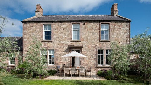 Cambridge House - Sleeping 8 Guests in 4 Bedrooms