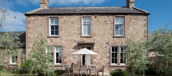 Cambridge House - Sleeping 8 Guests in 4 Bedrooms