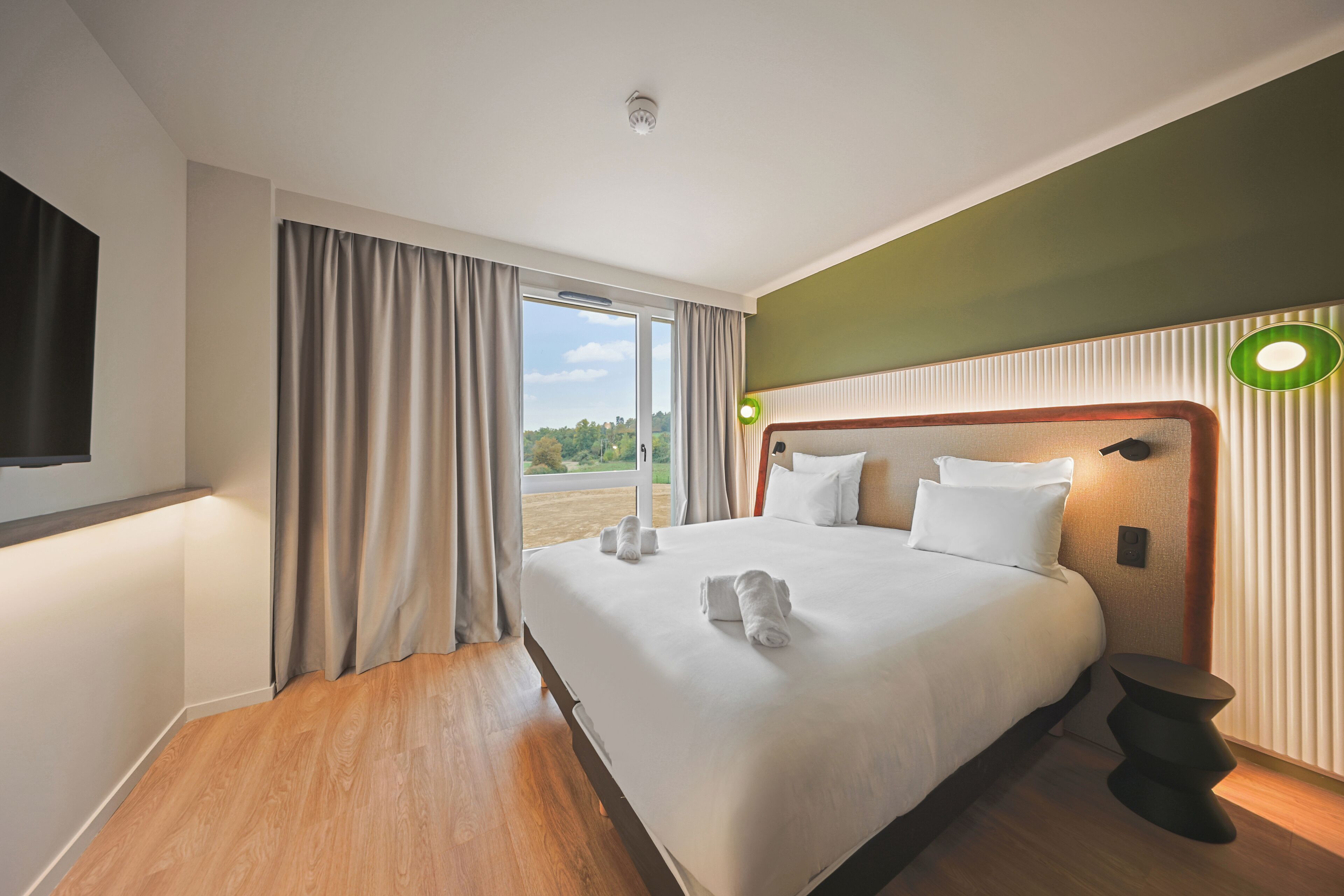 Premium bedding, minibar, desk, laptop workspace