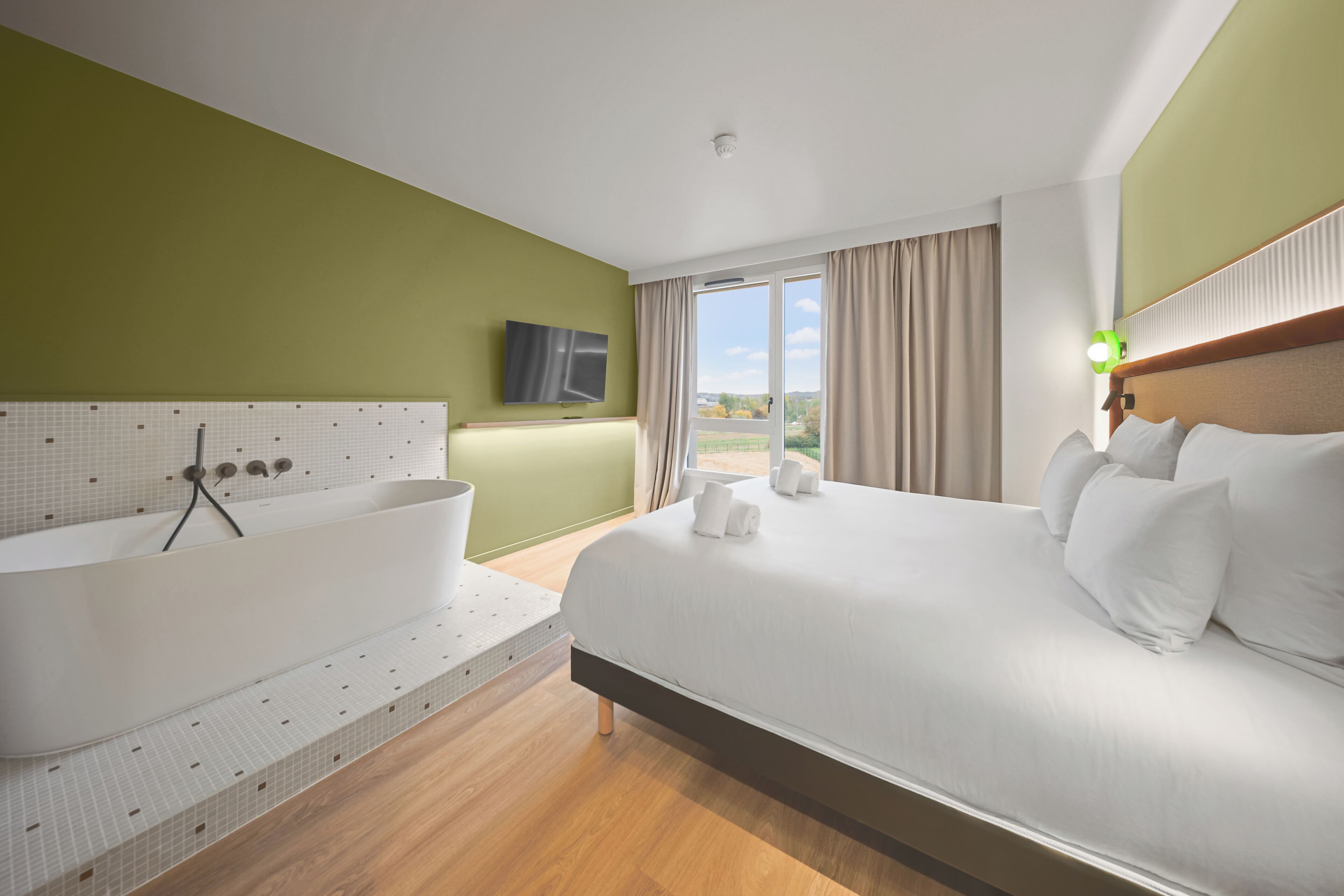 Deluxe Room, 1 King Bed