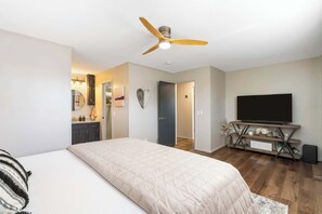 3 Schlafzimmer, Reisekinderbett, WLAN, Bettwäsche