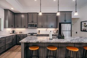 Fridge, microwave, oven, stovetop - The Cyclopath Summary (Bella Vista)