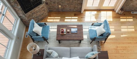 TV, fireplace, offices