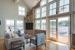 TV, fireplace, offices