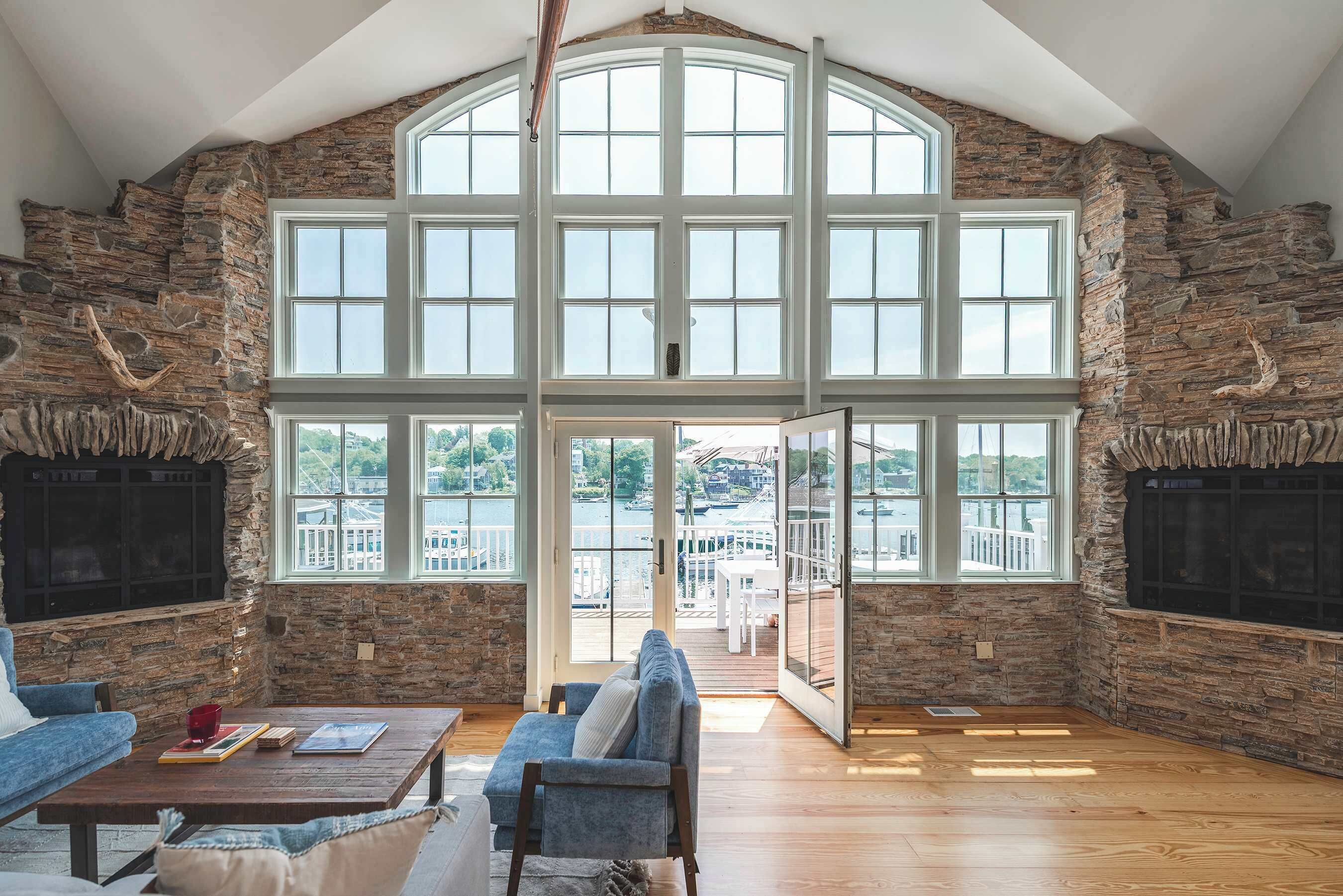 Fernseher, Kamin, Arbeitsbereiche