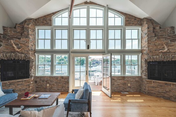 電視、壁爐、 辦公室