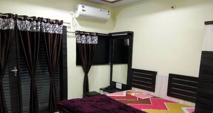 Hotel Mayur Guest House