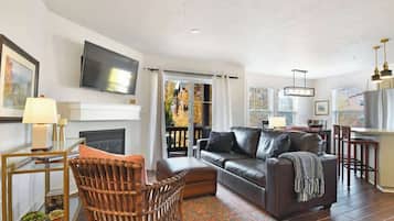 TV, fireplace, offices