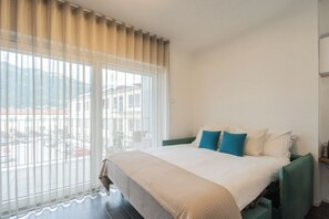 Leilighet (1 Bedroom) | Oppholdsområde | TV