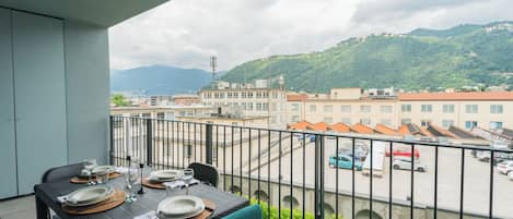 Apartment (1 Bedroom) | Balcony