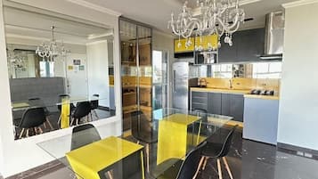 Apartment | Dining