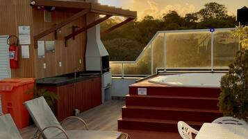 Tempat makan outdoor