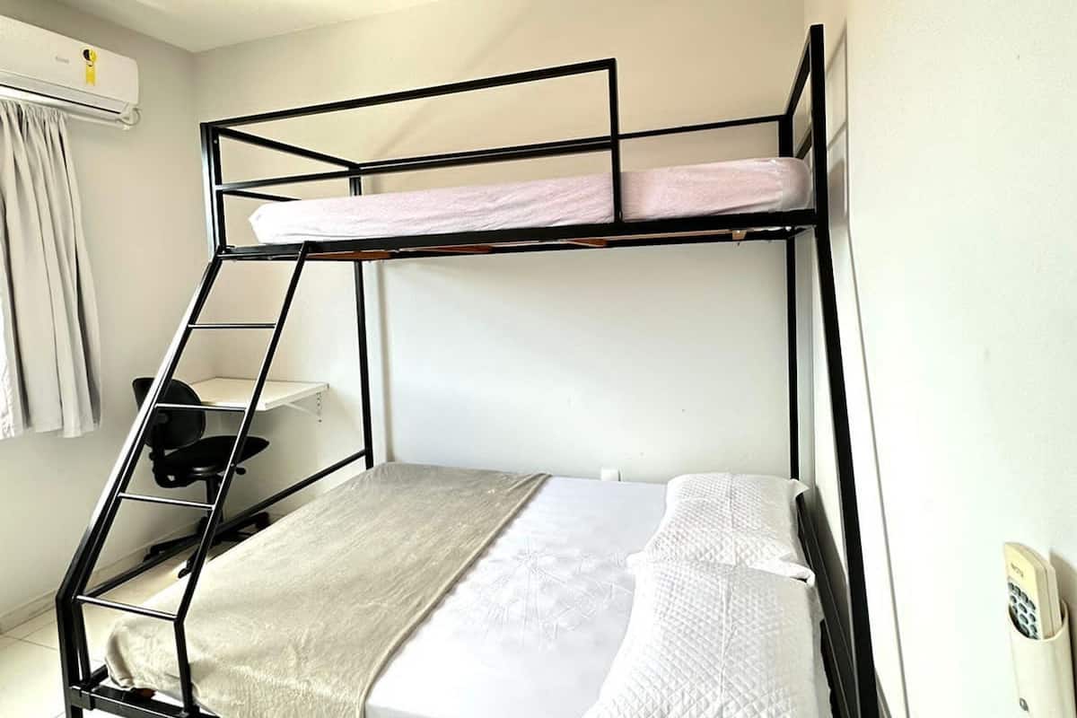 Apartment | Free WiFi, bed sheets