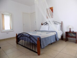 Deluxe Double Room, Courtyard View | In-room safe, blackout drapes, soundproofing, iron/ironing board