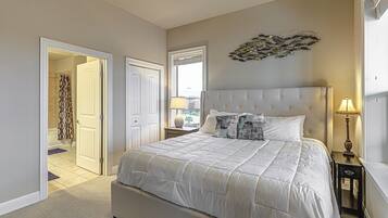2 bedrooms, WiFi, bed sheets, wheelchair access