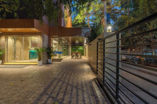 The Hosteller Mumbai, International Airport