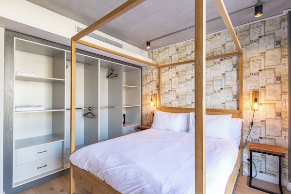 The Docklands Two Bed Superior Apartment - Cape Town