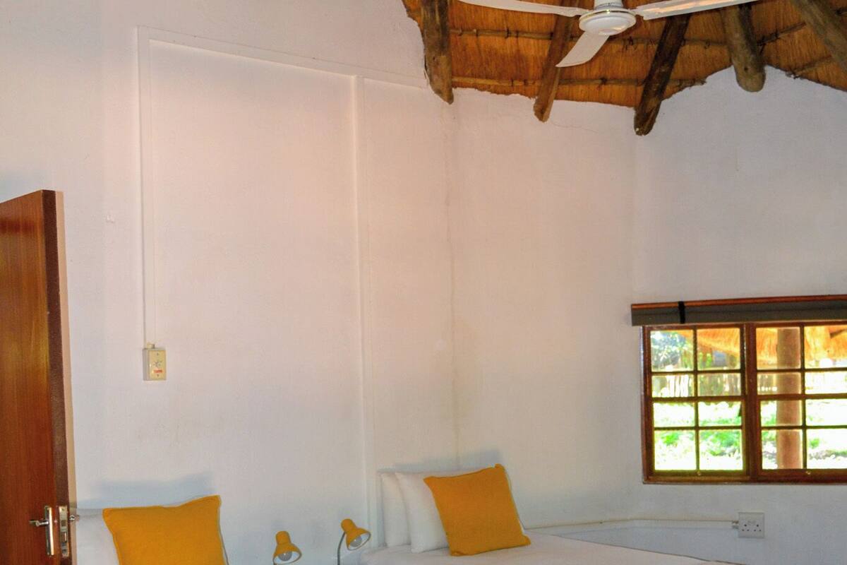 Habitación estándar con 2 camas individuales | Ropa de cama