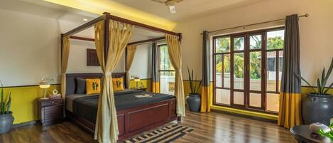 Premium Double Room with Balcony | Free WiFi, bed sheets