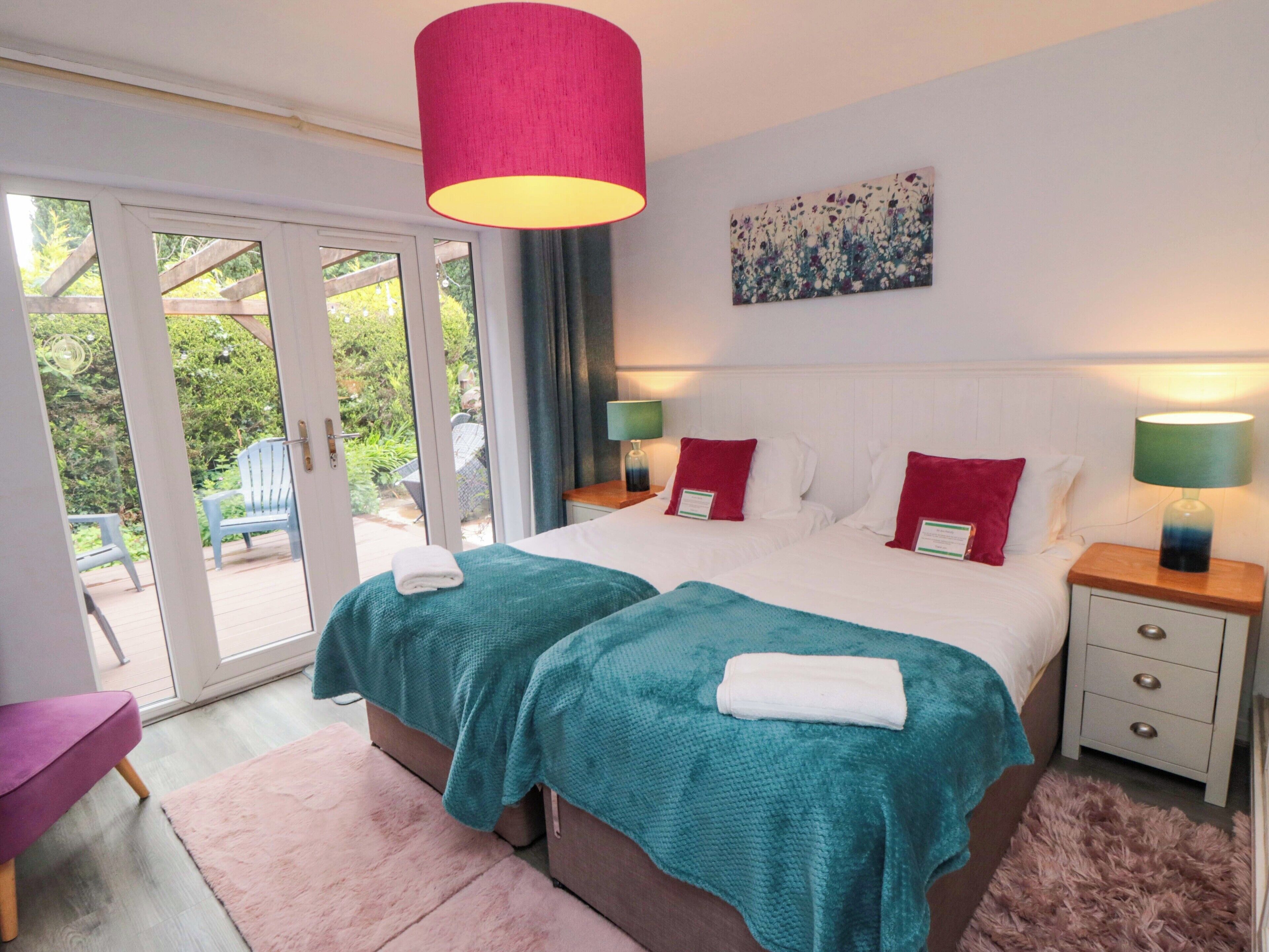 4 bedrooms, individually decorated, individually furnished, free WiFi