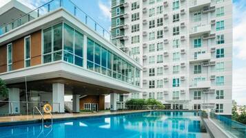 2 outdoor pools, open 8:00 AM to 9:00 PM, pool umbrellas, pool loungers