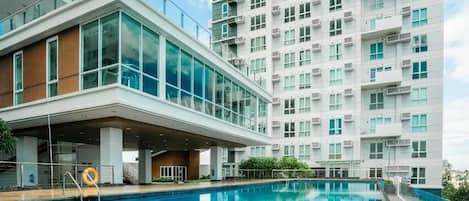 2 outdoor pools, open 8:00 AM to 9:00 PM, pool umbrellas, sun loungers