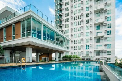 Davao Central Suites