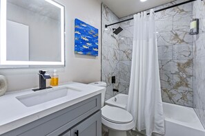 Standard Apartment, 2 Bedrooms | Bathroom | Combined shower/bathtub, hair dryer, towels, soap