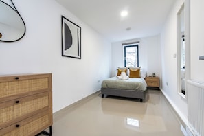 Apartment | Iron/ironing board, free WiFi