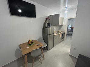 Private kitchen - Kalofas Apartments (Orfani)