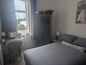 2 soverom, strykejern/-brett, wi-fi og sengetøy