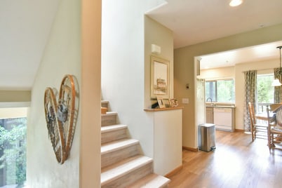 Pointe at Lake Dillon Townhome: Hot Tub, Mountain Views!