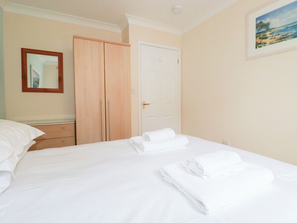 3 bedrooms, individually decorated, individually furnished, free WiFi