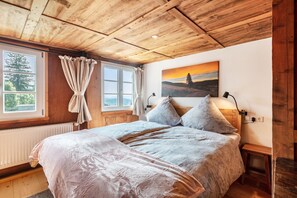 2 bedrooms, WiFi, bed sheets