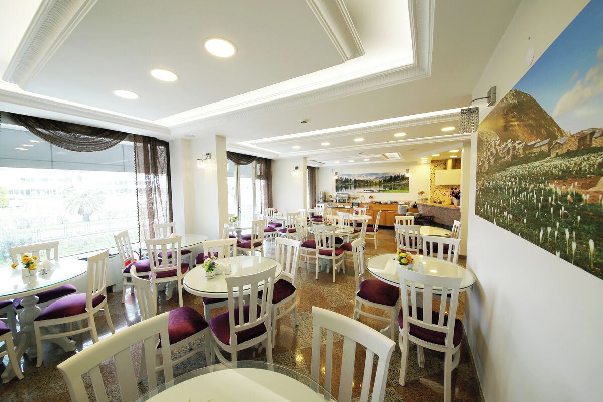 Desayuno buffet incluido todos los días 