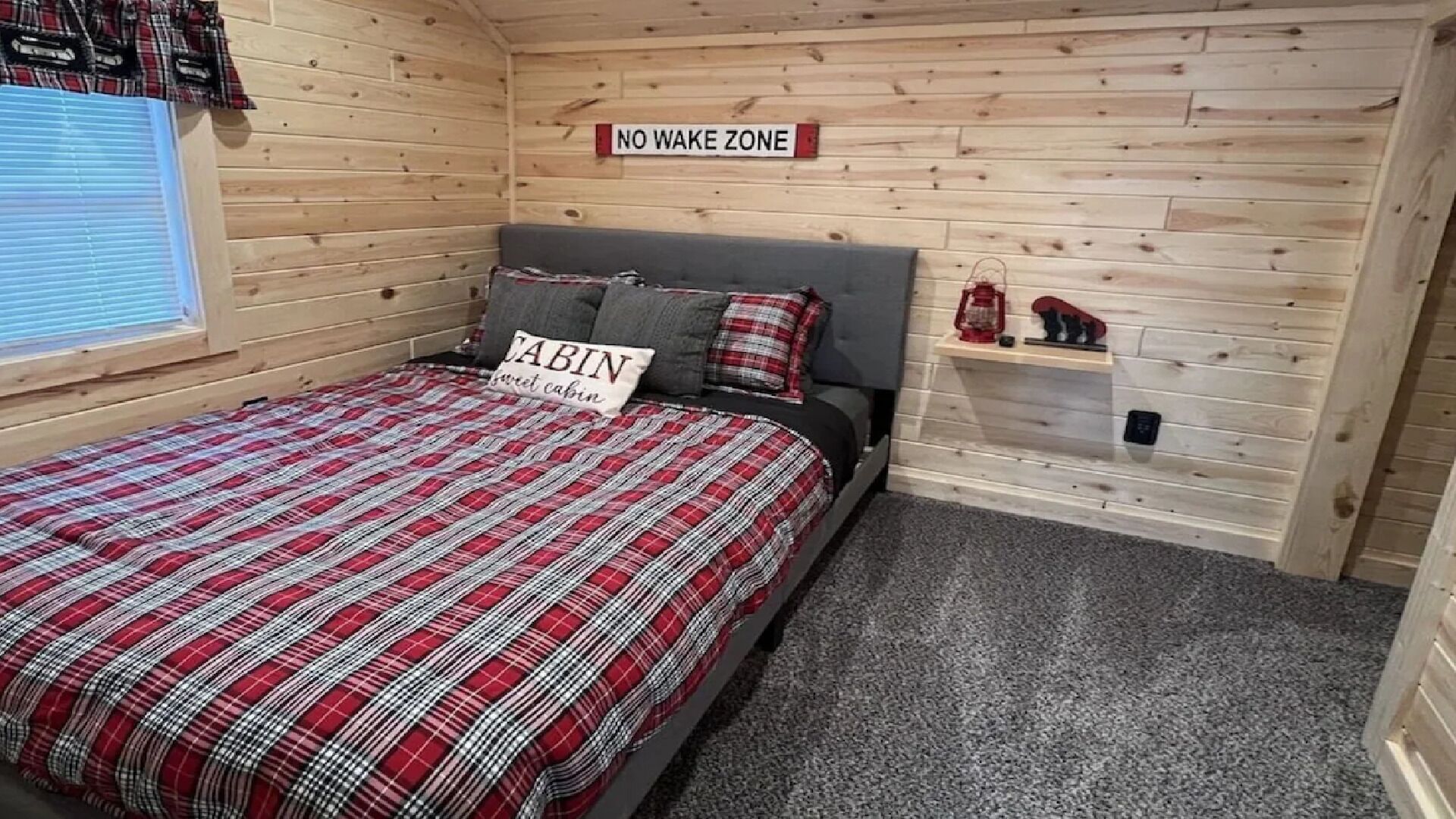 1 chambre, fer et planche à repasser, Wi-Fi, literie fournie