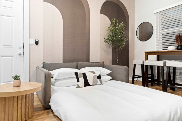 1 bedroom, iron/ironing board, WiFi, bed sheets - Upscale 1BR Retreat | Steps from Gaslamp Fun (San Diego)