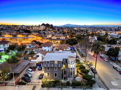 Cozy 3BR Oasis in Downtown SD