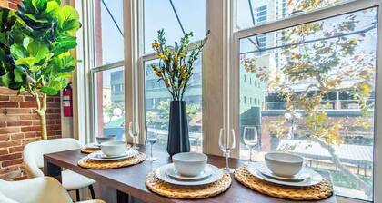 Explore Gaslamp from Luxury 2br sleeps 5